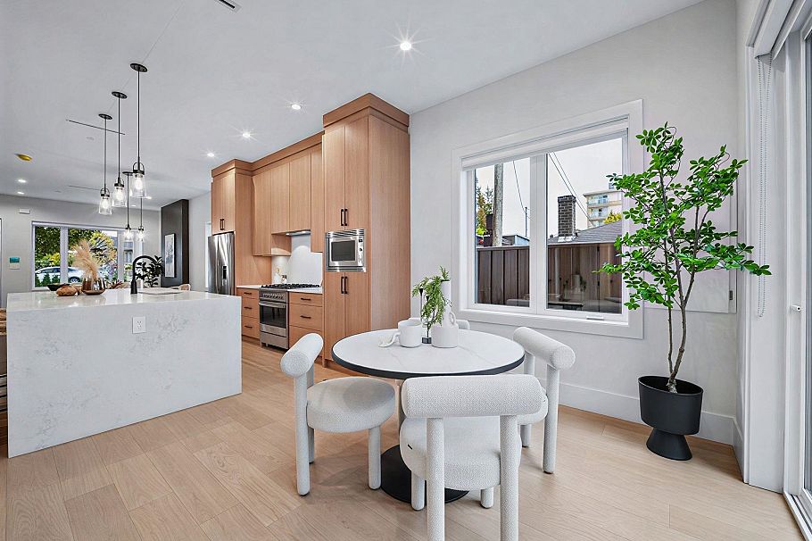 2 6991 Kerr Street Vancouver, BC - 14
