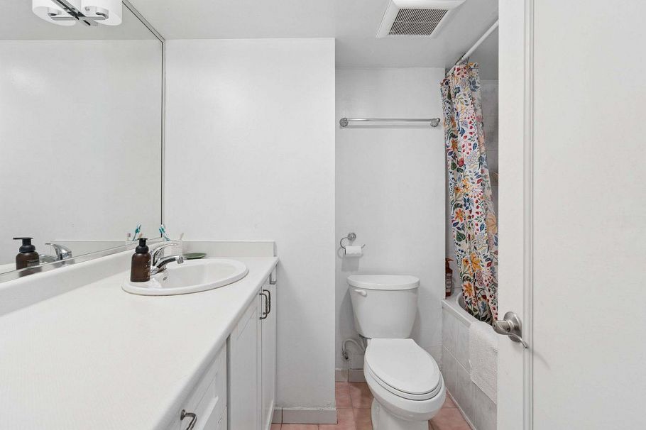 207 1330 Harwood Street Vancouver, BC - 10