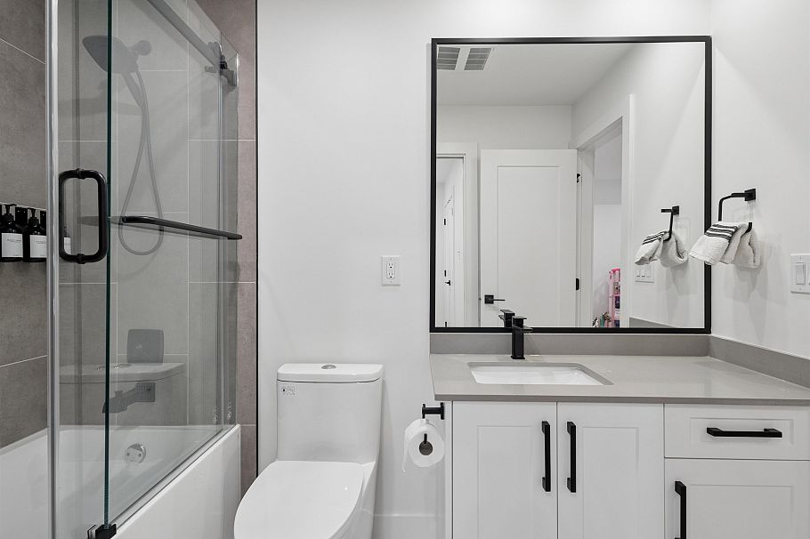 1260 Plateau Drive North Vancouver, BC - 28