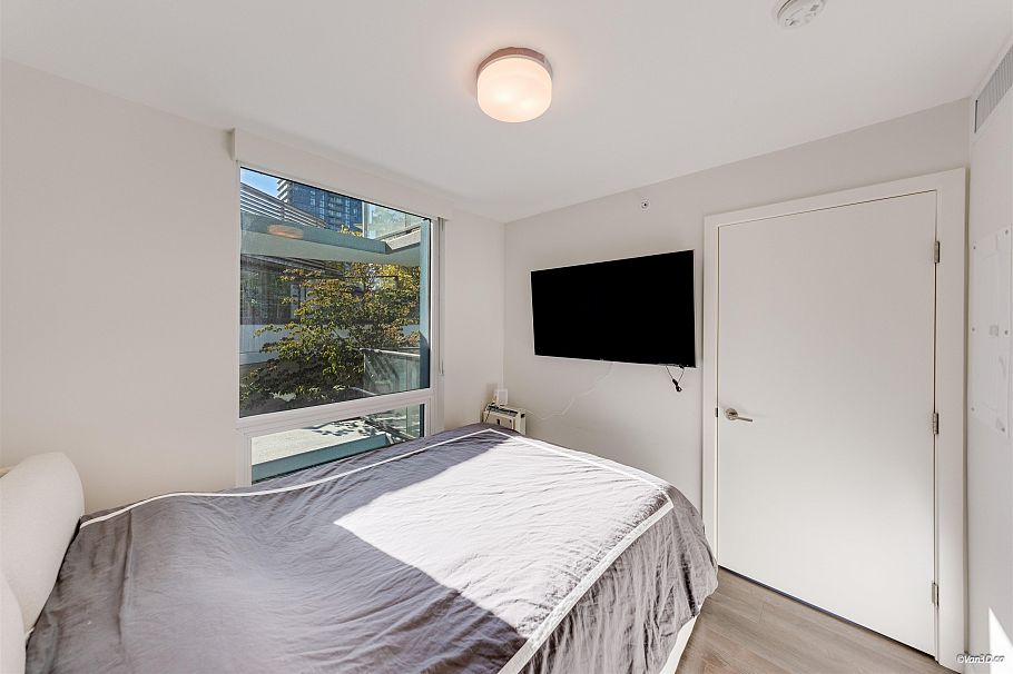301 8189 Cambie Street Vancouver, BC - 12