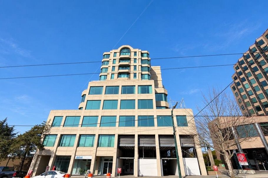 1001 1355 W Broadway Street Vancouver, BC - 2
