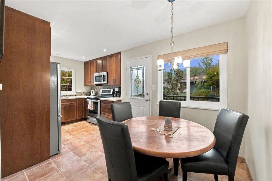768 Browning Place North Vancouver, BC - 12