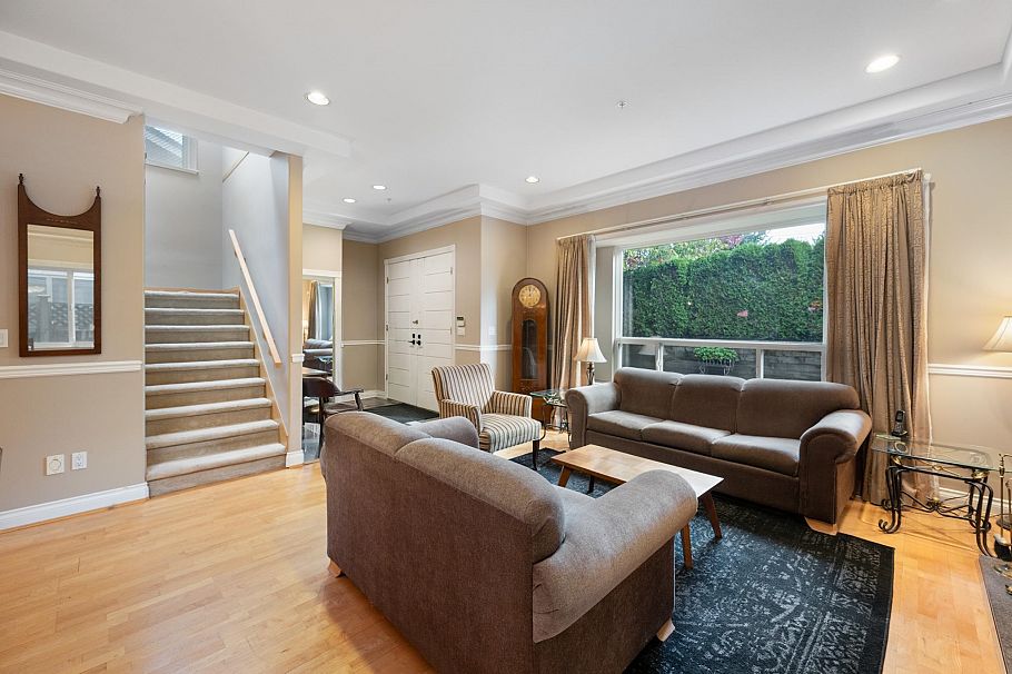7483 West Boulevard Vancouver, BC - 4
