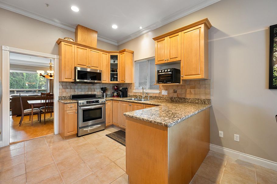 7483 West Boulevard Vancouver, BC - 12