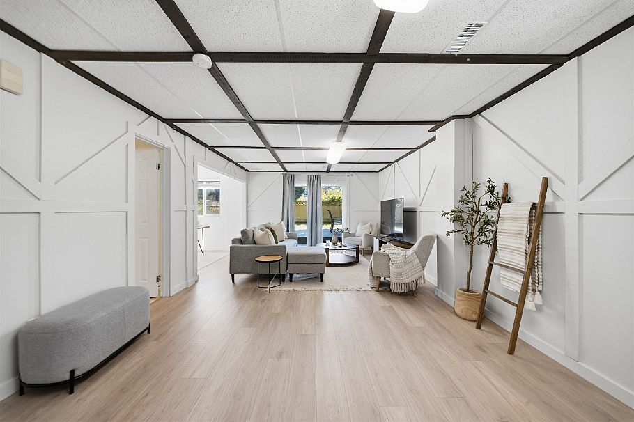 1825 Peters Road North Vancouver, BC - 21