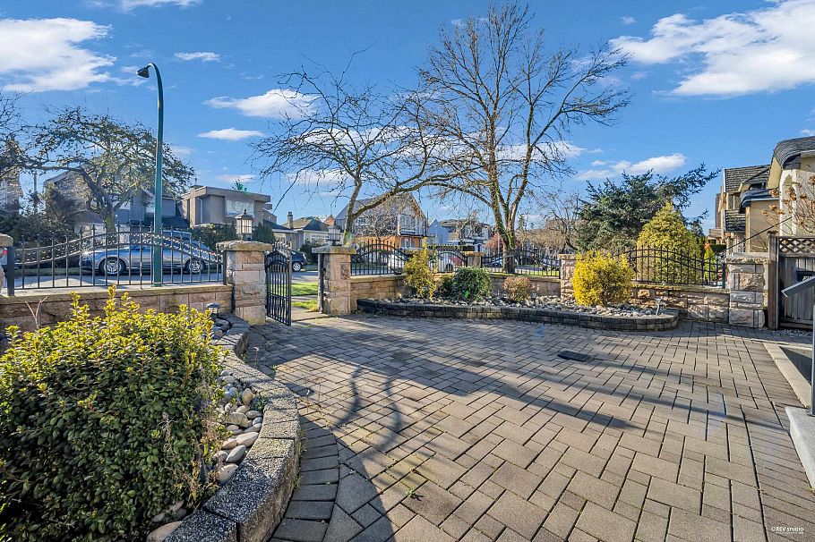 2721 W 21st Avenue Vancouver, BC - 29