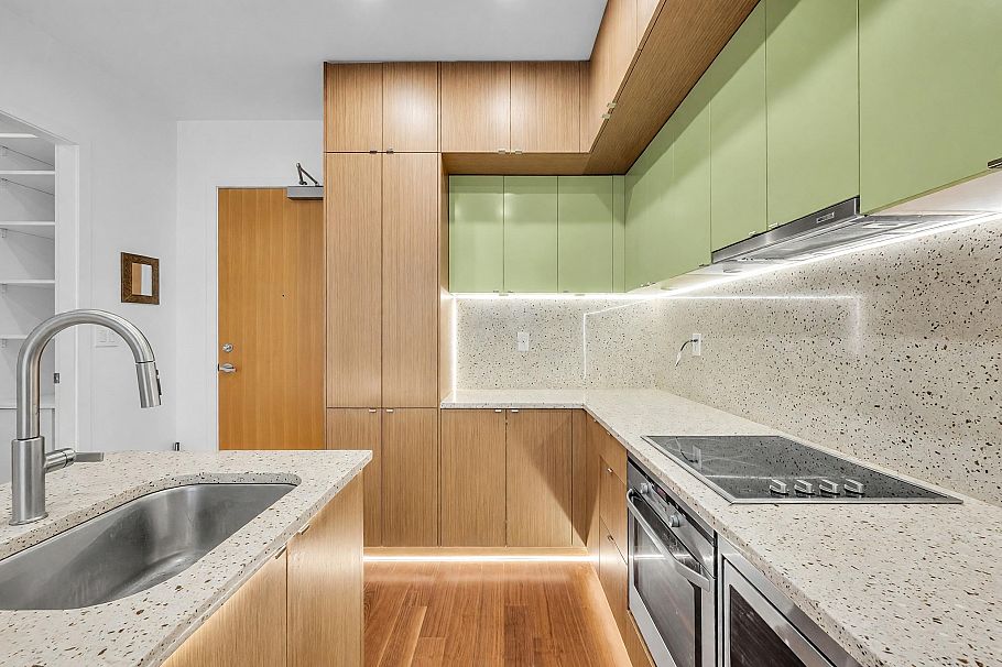 1002 1205 Howe Street Vancouver, BC - 12