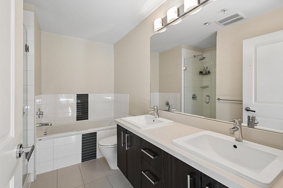 117 3133 Riverwalk Avenue Vancouver, BC - 20