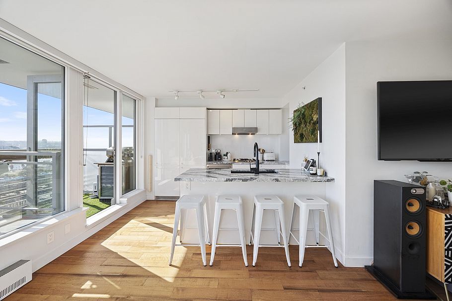 PH9 188 Keefer Street Vancouver, BC - 3