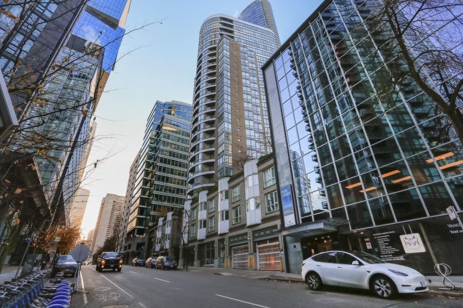 608 1166 Melville Street Vancouver, BC - 14