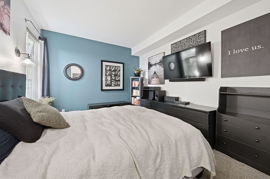210 1924 Comox Street Vancouver, BC - 24