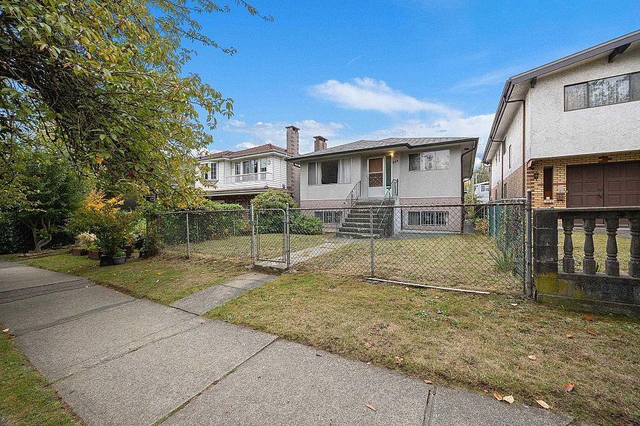 238 E 21st Avenue Vancouver, BC - 4
