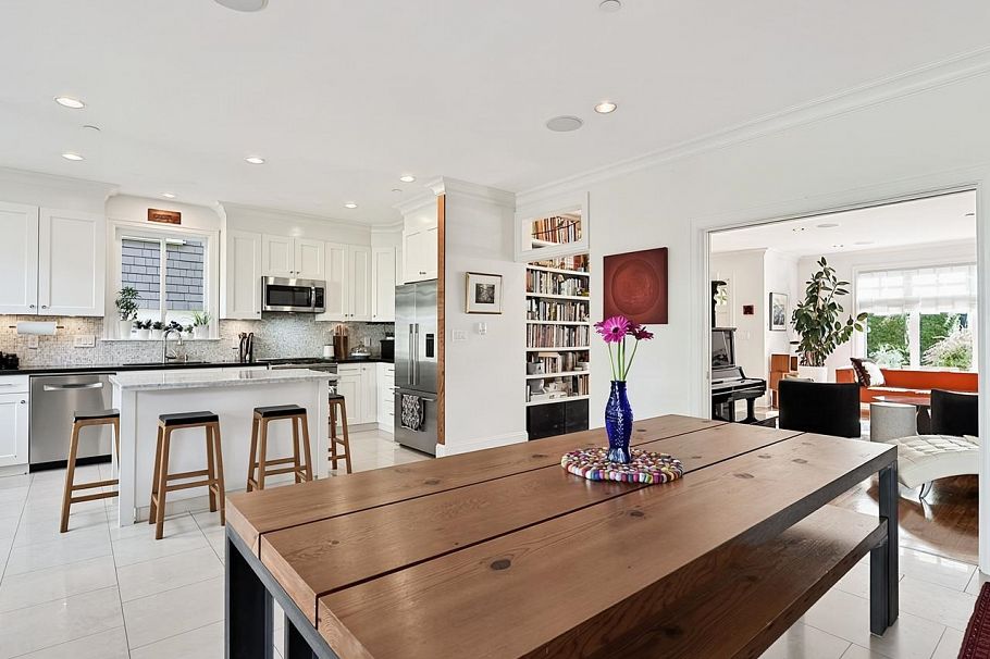 695 W 19th Avenue Vancouver, BC - 9