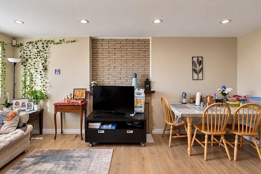 7590 Fraser Street Vancouver, BC - 9