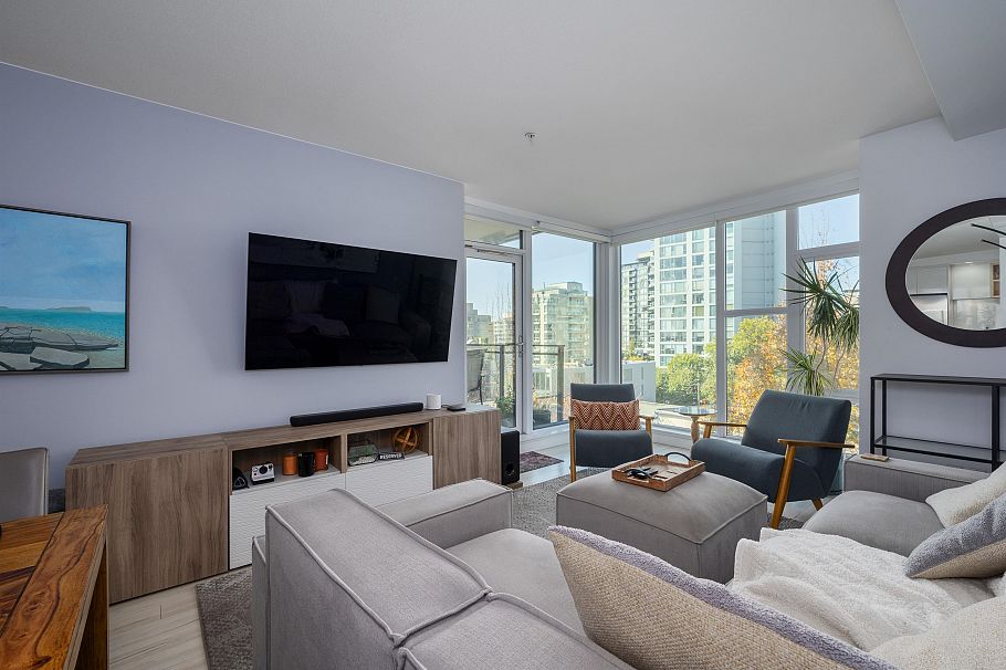 409 111 E 3rd Street North Vancouver, BC - 4
