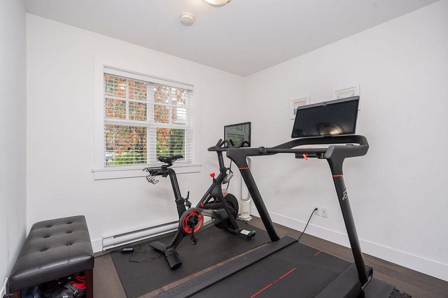 920 W 15th Avenue Vancouver, BC - 29