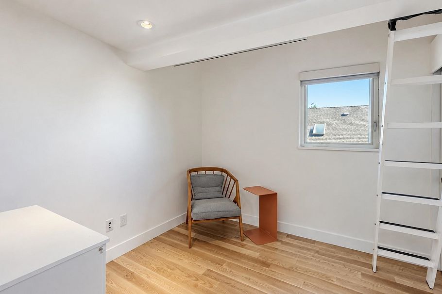 80 E 22nd Avenue Vancouver, BC - 24