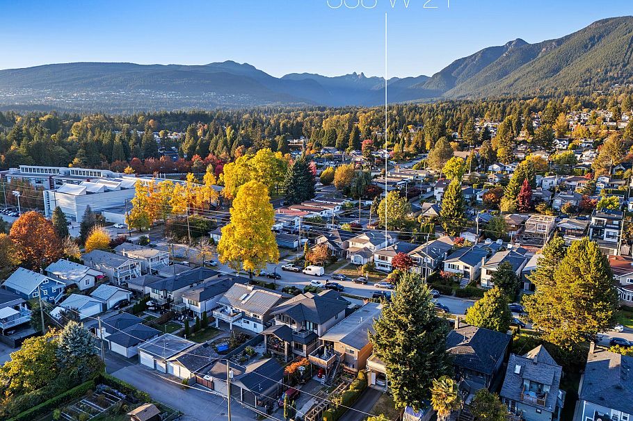 338 W 21st Street North Vancouver, BC - 34