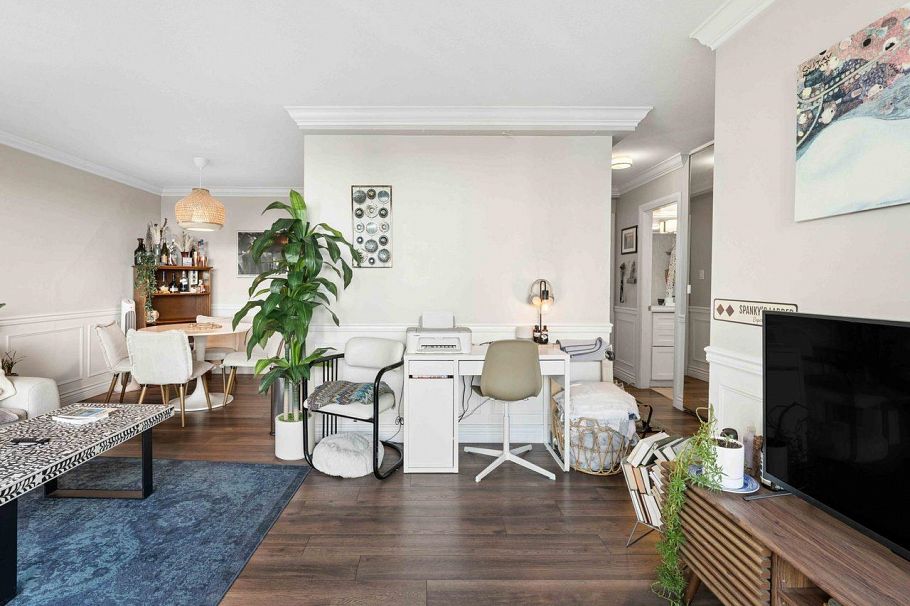 207 1330 Harwood Street Vancouver, BC - 4