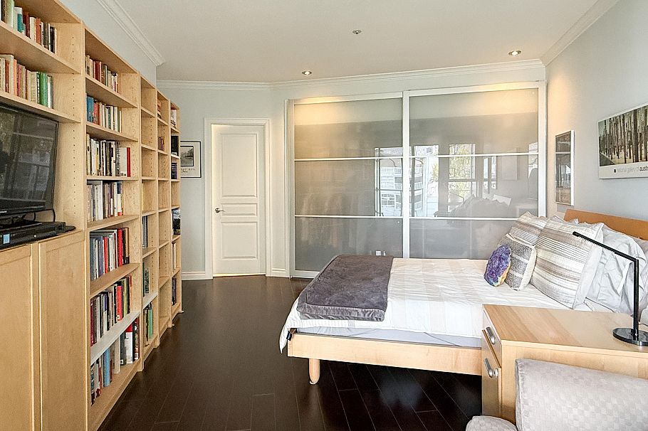 303 2080 E Kent Avenue South Vancouver, BC - 21