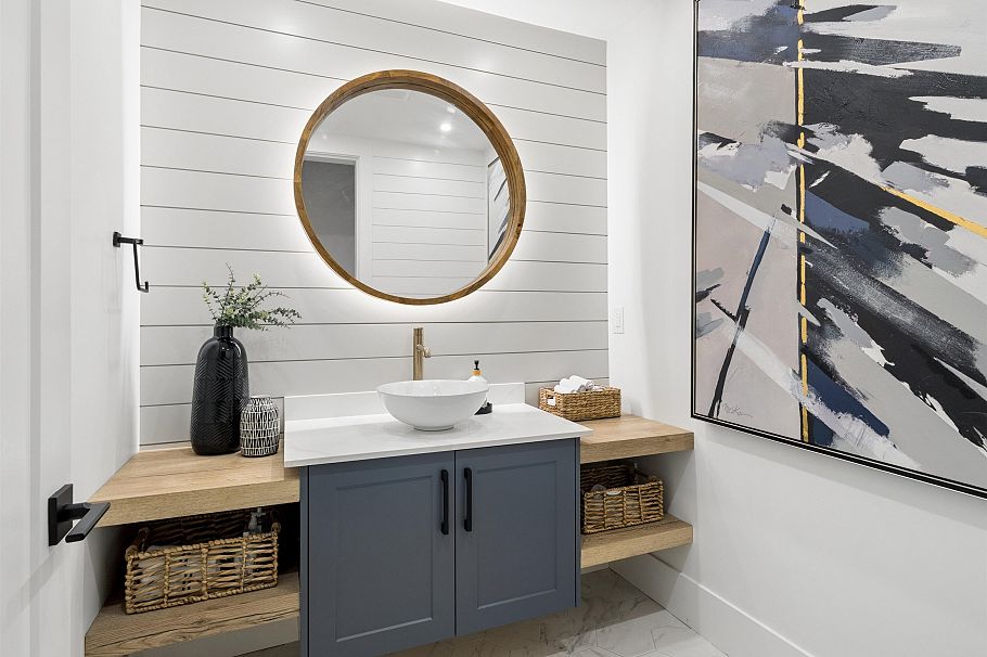 1260 Plateau Drive North Vancouver, BC - 34