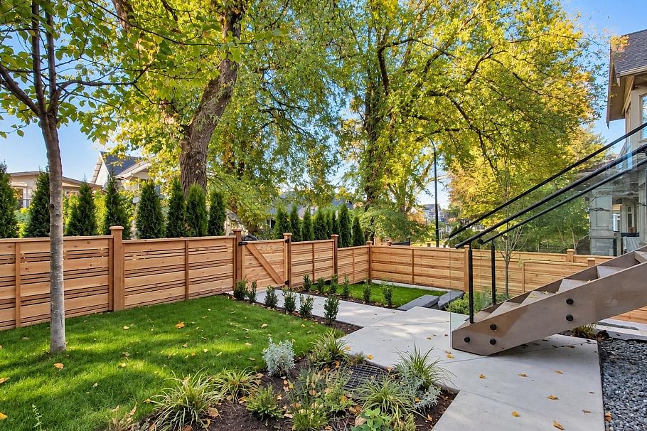 1 746 E 12th Avenue Vancouver, BC - 2