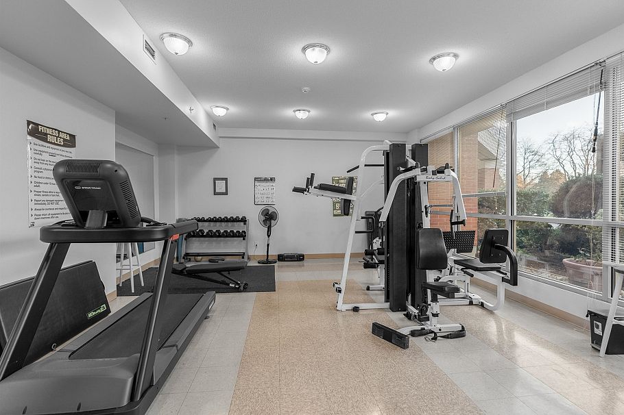 101 160 W Keith Road North Vancouver, BC - 25