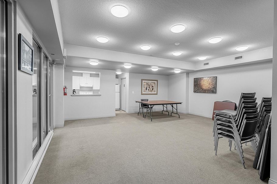 101 160 W Keith Road North Vancouver, BC - 26
