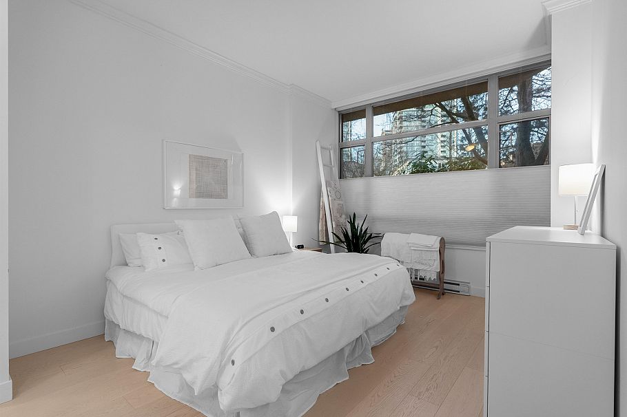 101 160 W Keith Road North Vancouver, BC - 13