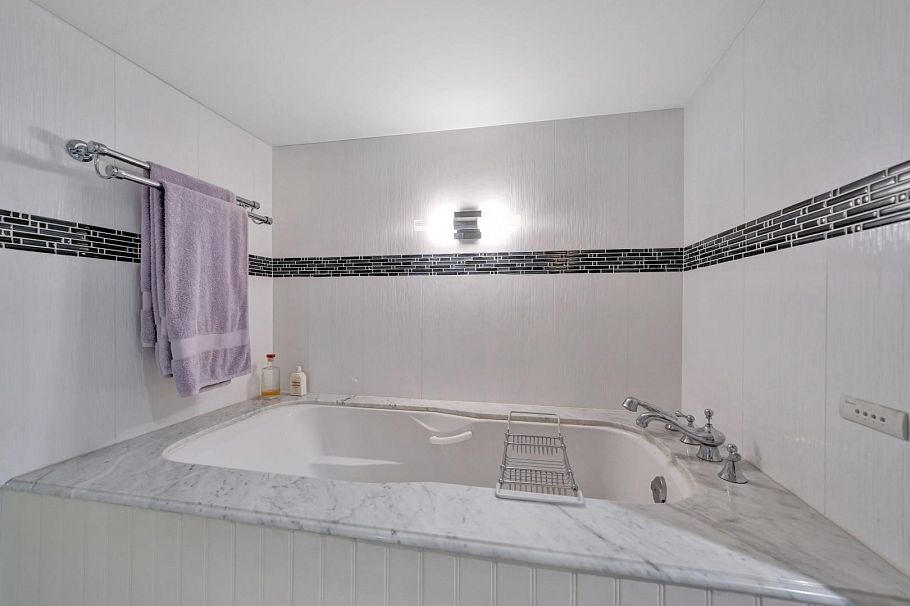 2303 W 3rd Avenue Vancouver, BC - 21