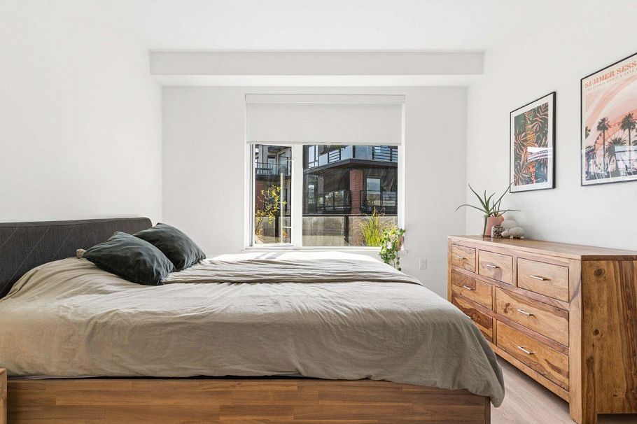 313 725 Marine Drive North Vancouver, BC - 12