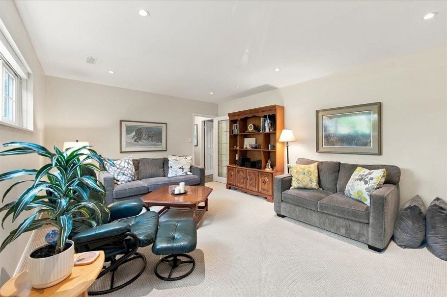 768 Browning Place North Vancouver, BC - 22
