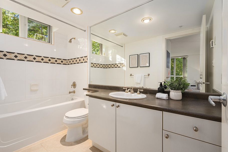 204 1485 W 6th Avenue Vancouver, BC - 14