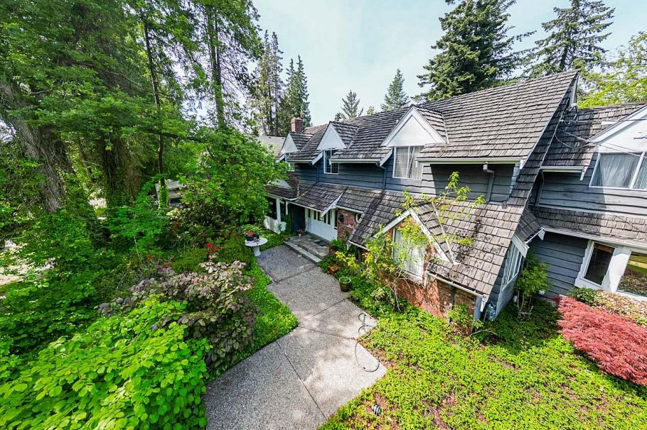 1461 W 49th Avenue Vancouver, BC - 3