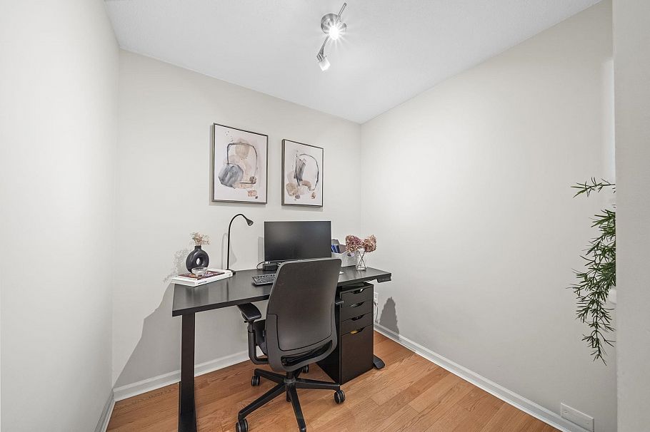 413 147 E 1st Street North Vancouver, BC - 24