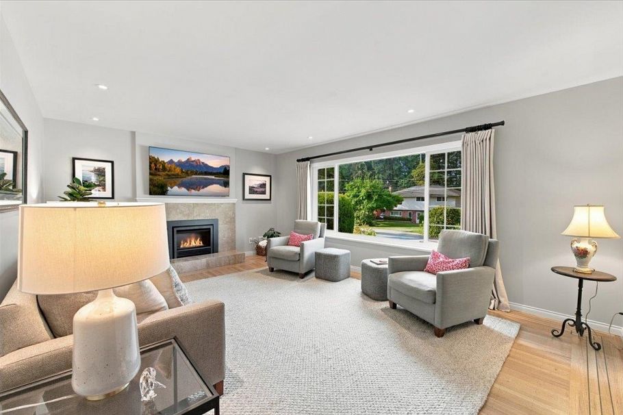 768 Browning Place North Vancouver, BC - 3