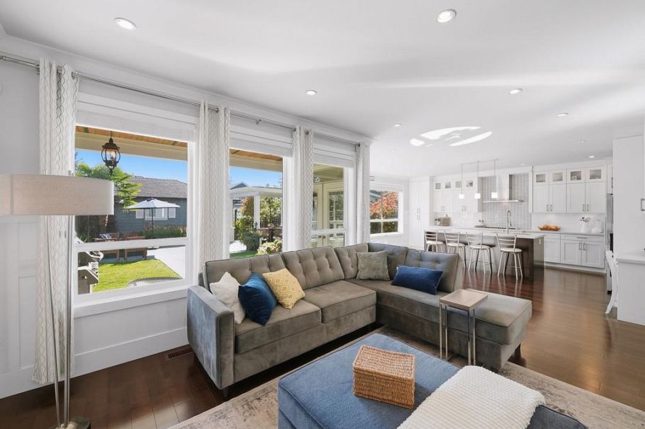 355 E 15th Street North Vancouver, BC - 14