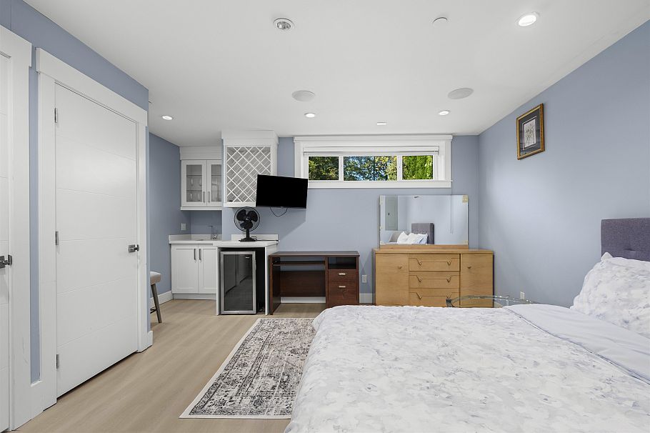 7380 Ontario Street Vancouver, BC - 21