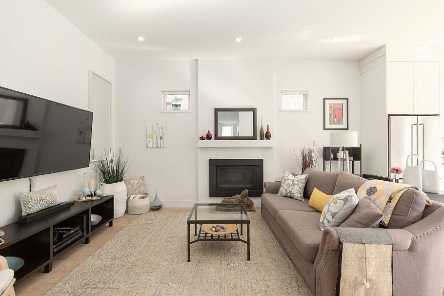 572 E 16th Avenue Vancouver, BC - 4