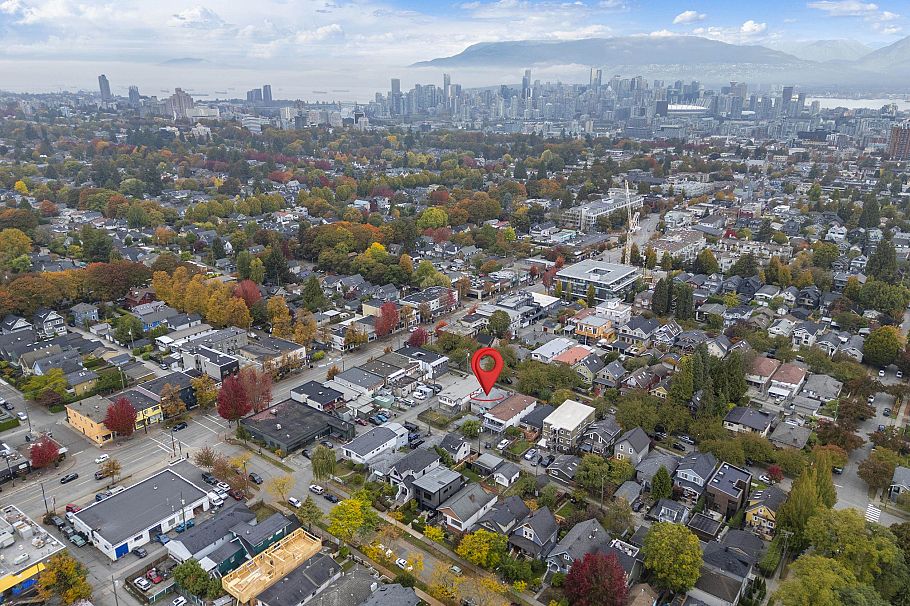 238 E 21st Avenue Vancouver, BC - 21