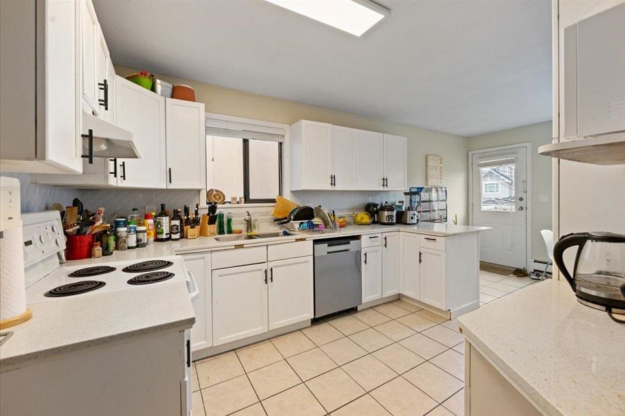 1375 E 18th Avenue Vancouver, BC - 27