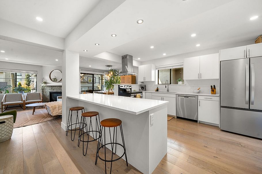 19 2133 St George's Avenue North Vancouver, BC - 13