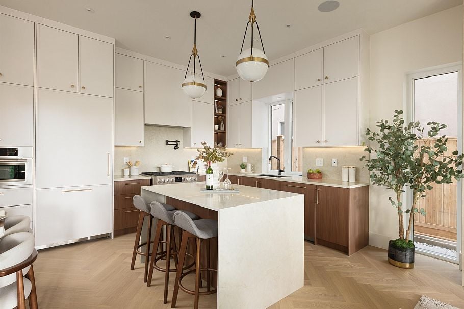 1 231 E 39th Avenue Vancouver, BC - 5