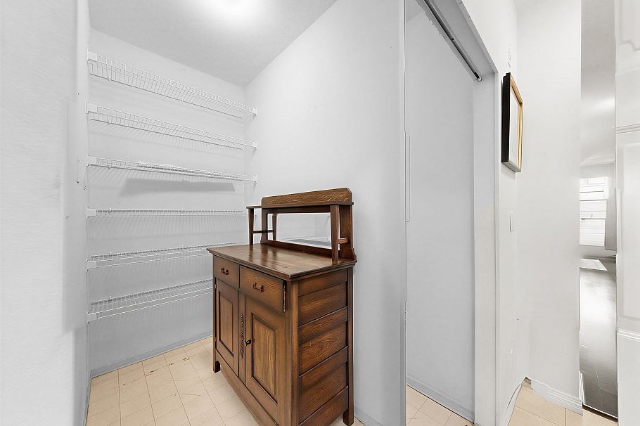 221 3769 W 7th Avenue Vancouver, BC - 9