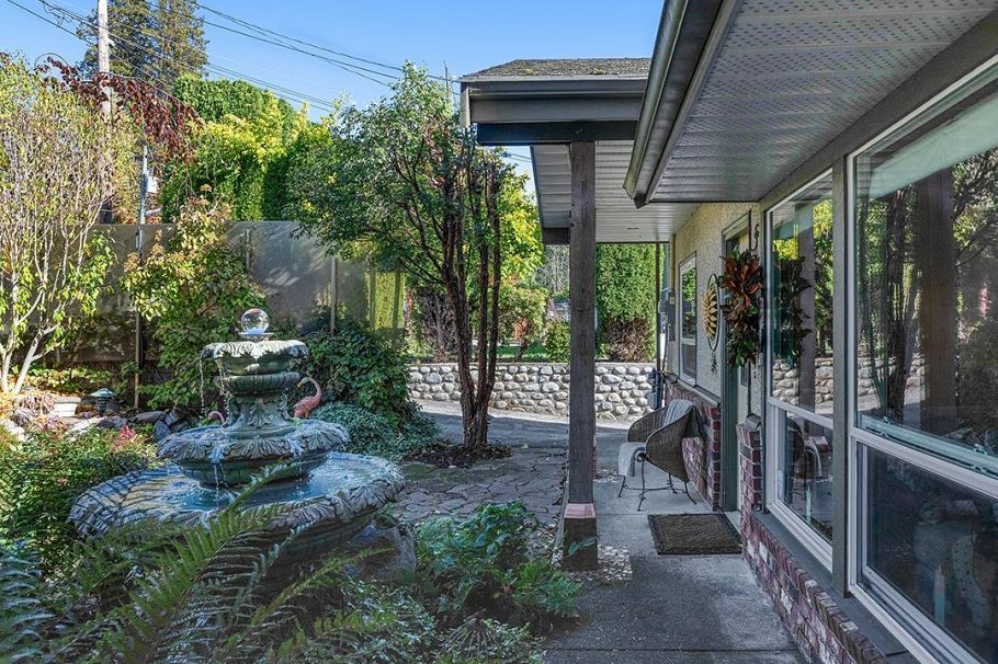 535 E Keith Road North Vancouver, BC - 30