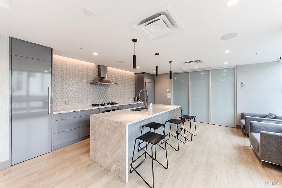 301 8189 Cambie Street Vancouver, BC - 20