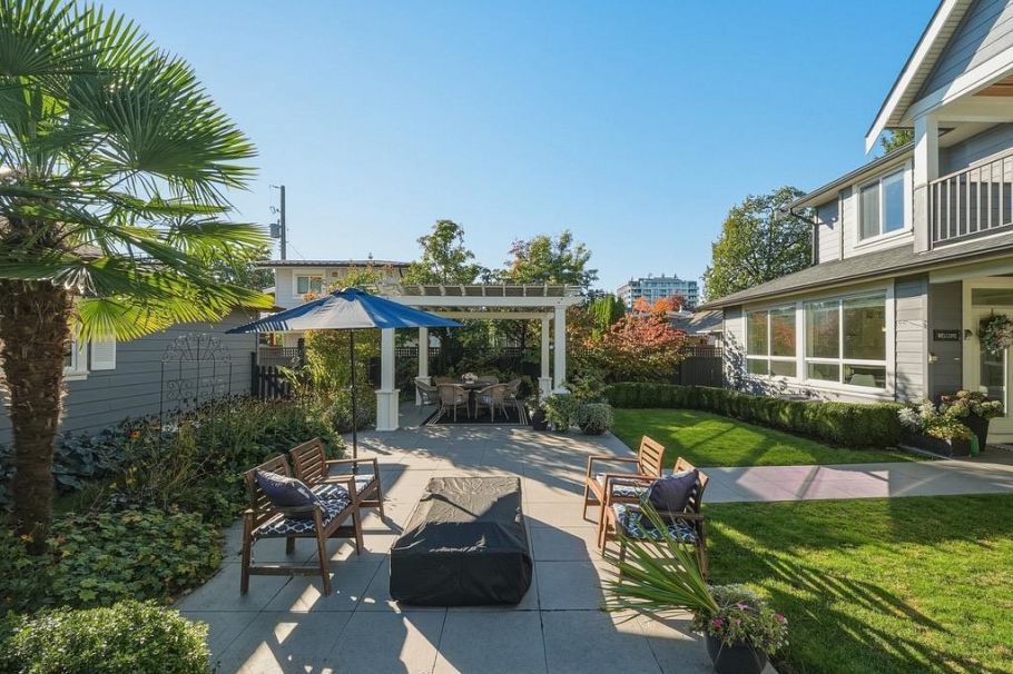 355 E 15th Street North Vancouver, BC - 19