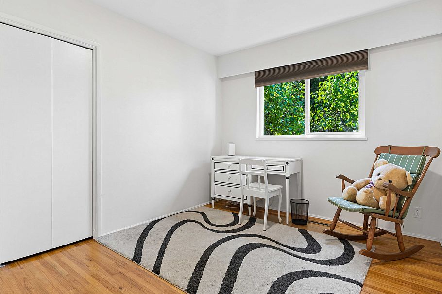 2925 W 24th Avenue Vancouver, BC - 13