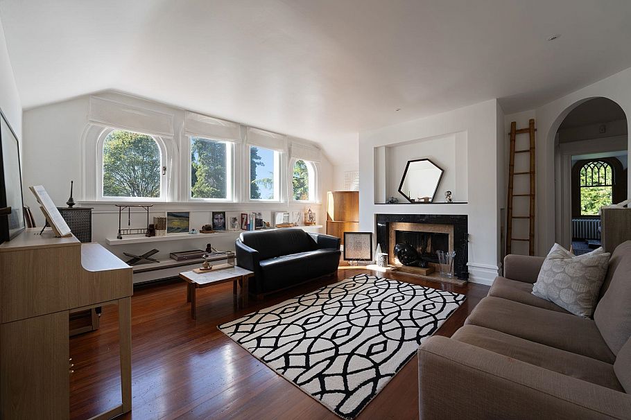 3292 Granville Street Vancouver, BC - 12