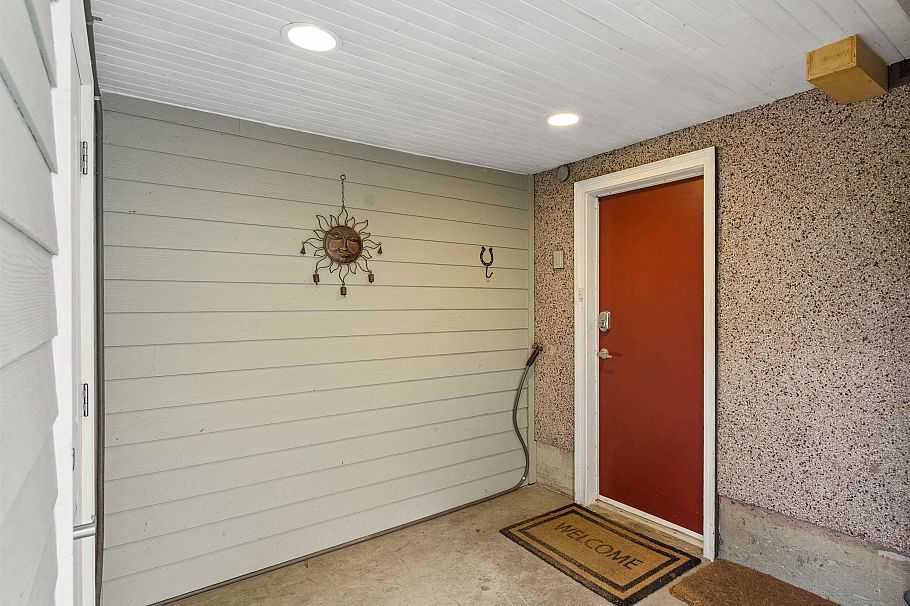 2925 W 24th Avenue Vancouver, BC - 26